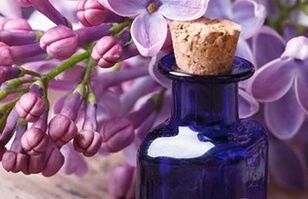 Tincture on lilac flowers to erase diseased nails